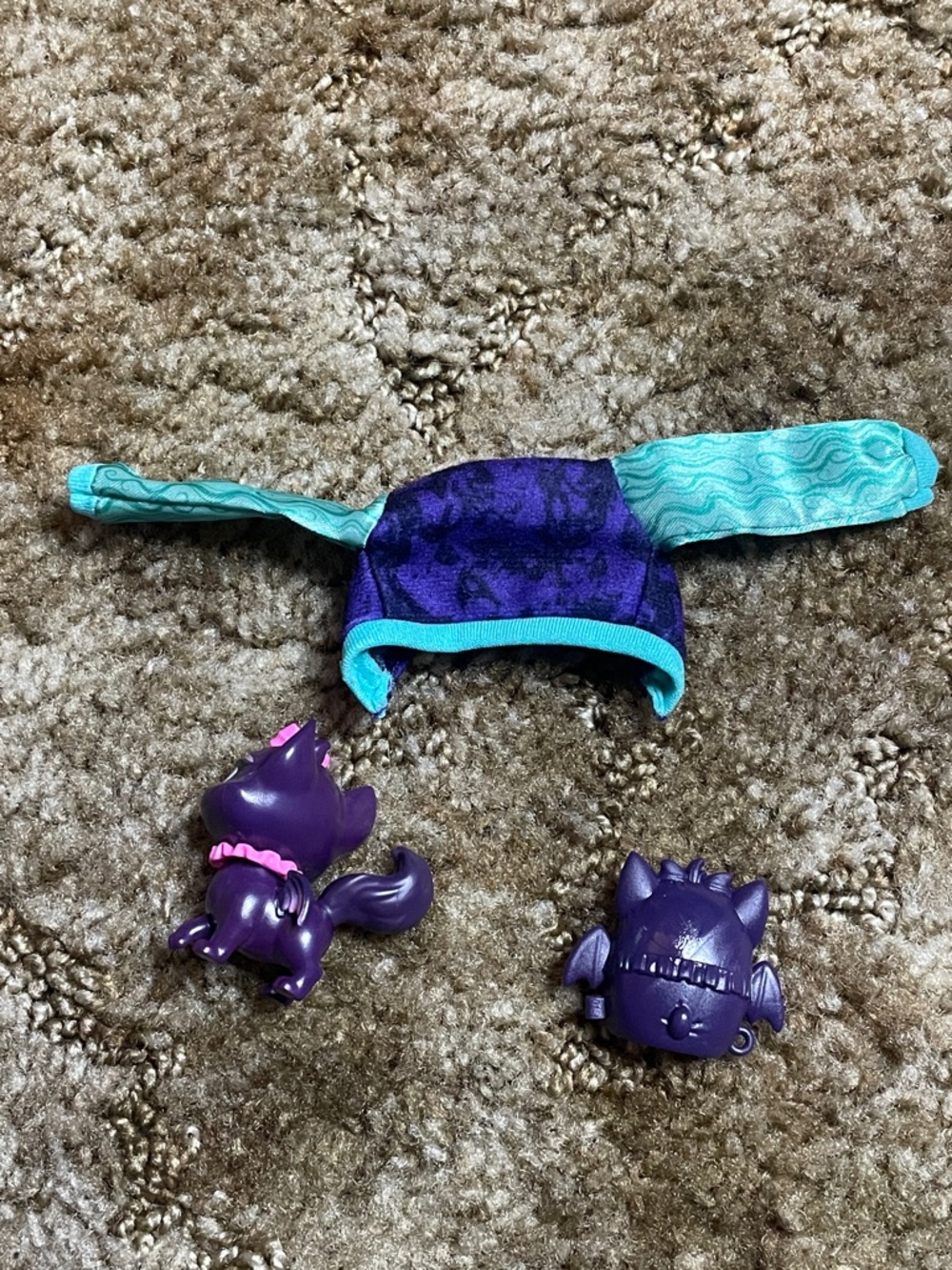 Monster High Accessories - Picture 2 of 2